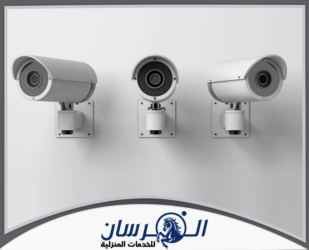 فنى تركيب كاميرات مراقبة بالخرج 0574301418 الفرسان يركب الفني الكاميرات بطريقة تمنع أي خلل أو عبث، ويضمن حماية الموقع بشكل كامل.
