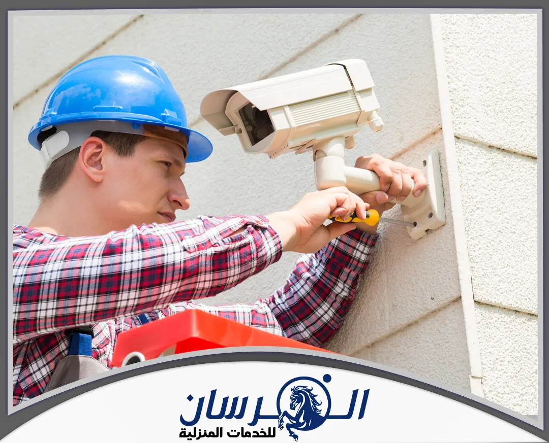 اسعار تركيب كاميرات المراقبة في الخرج 0574301418 الفرسان يضمن الفني تركيب الكاميرات بشكل آمن ومرتب مع توصيل كل الأسلاك بطريقة منظمة وفعّالة.